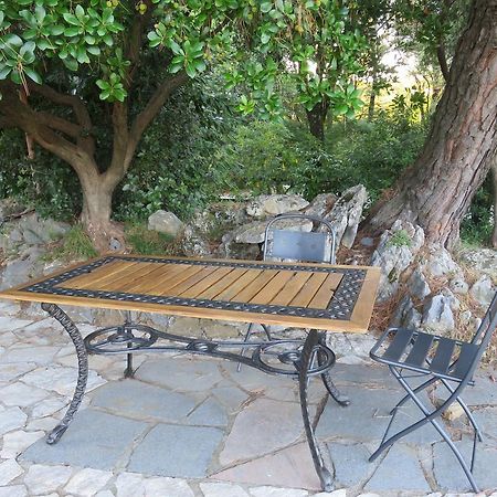 مبيت وإفطار ليريسي Agriturismo "La Rosa Canina" المظهر الخارجي الصورة
