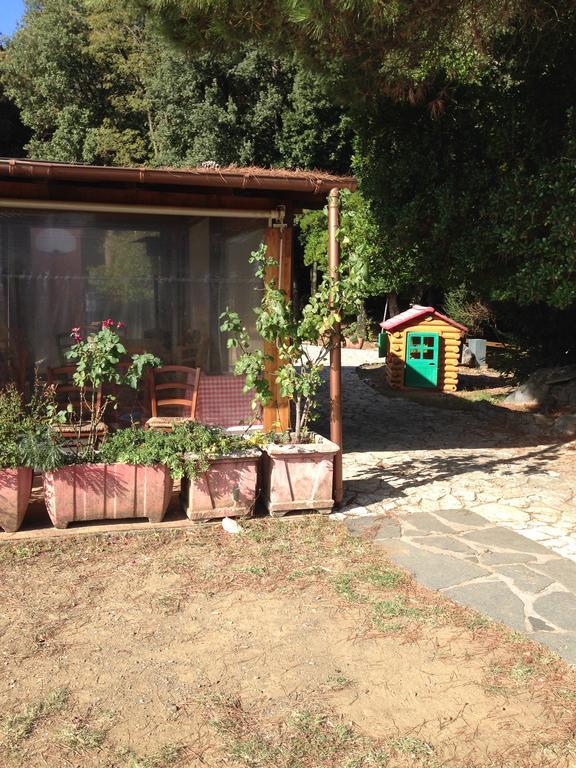 مبيت وإفطار ليريسي Agriturismo "La Rosa Canina" المظهر الخارجي الصورة